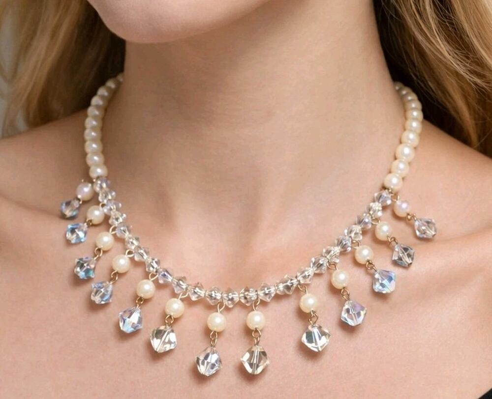 Crystal & Faux Pearl Bib Necklace Vintage 15" Adjustabe Wedding wh04-32